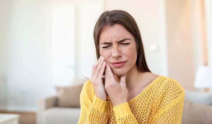 You are currently viewing Dealing with a Toothache: Quick Relief and Long-Term Solutions